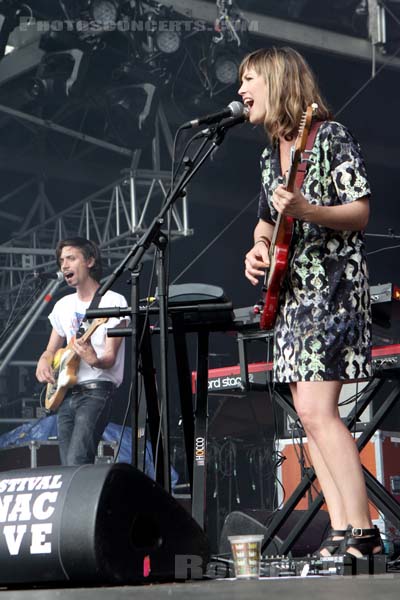 MINA TINDLE - 2014-07-20 - PARIS - Parvis de l'Hotel de Ville - 